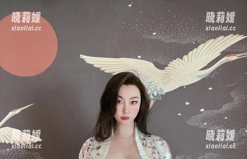 MIYA 微密圈 - MIYA的私房写真,甜心,但又有些让人火大?
