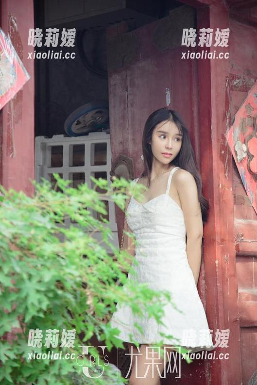 UGirls尤果网-杨乔之 UGirls尤果网 - 短裤的光影:观看杨乔之,恍若迟来的海风