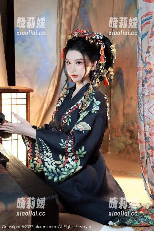 Xiuren秀人网 - 更新了，Cris_卓娅祺万圣节作品集，怪就怪在她每年都能重复出新招。