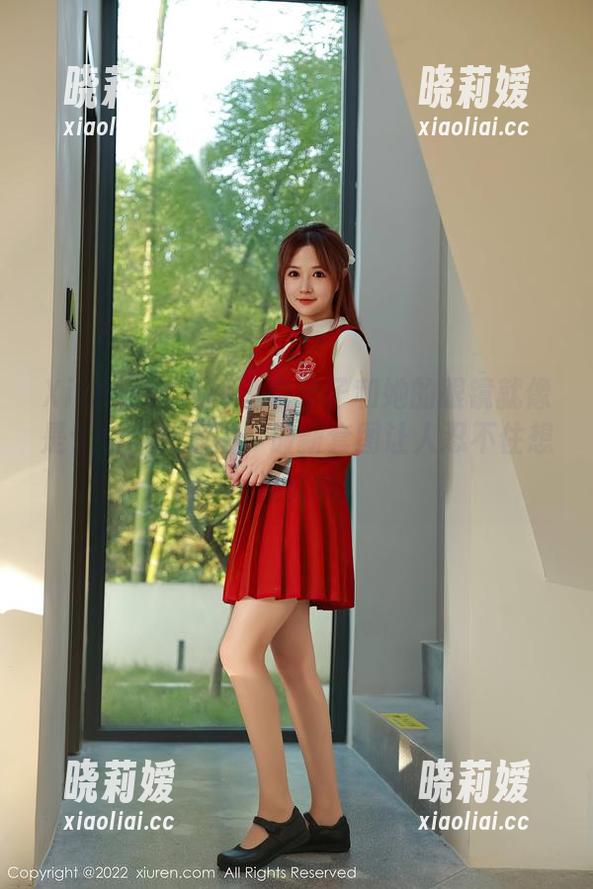 Xiuren秀人网 - 奈奈子和她的眼镜就像是个甜蜜的陷阱，最新套图让人忍不住想一探究竟。