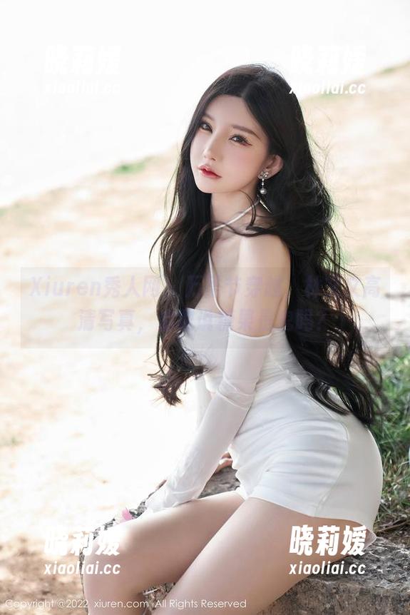 Xiuren秀人网-林文文 Xiuren秀人网 - 万圣节穿越,林文文高清写真,你敢说糖果是鬼吗?