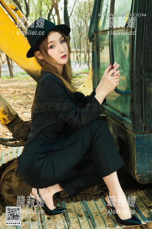 丽柜-婷婷 丽柜 - 婷婷玩摄影,双生花福利图片让你目不转睛!