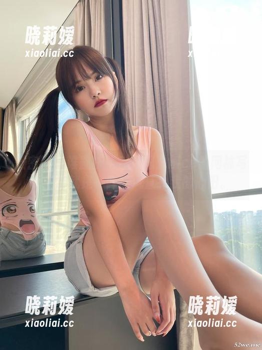 微密圈 - 谁能抗拒？张思允nice的网袜写真，那就是一阵微风直扑我的心田。