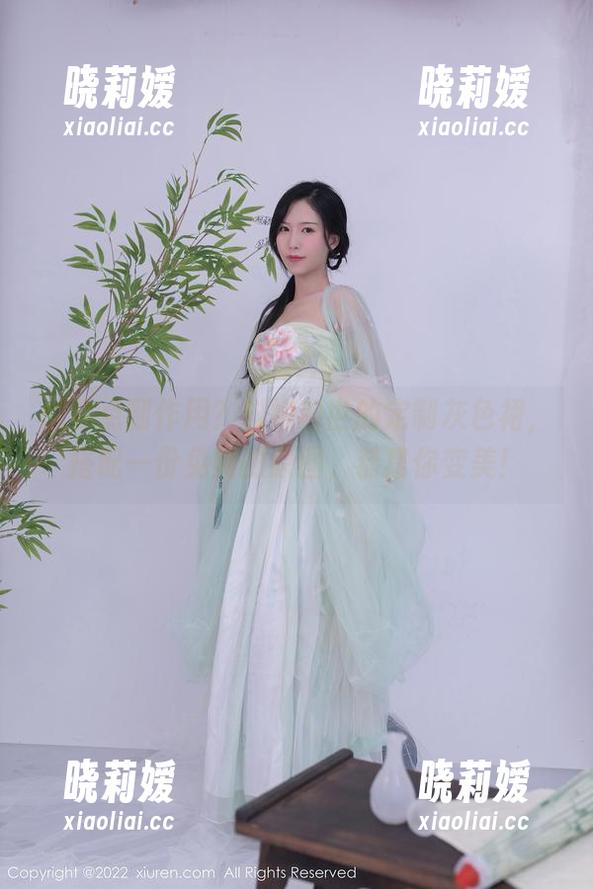 抖娘利世 想要点副作用?抖娘利世的定制灰色裙,搭配一份免费的原图,恭喜你变美!