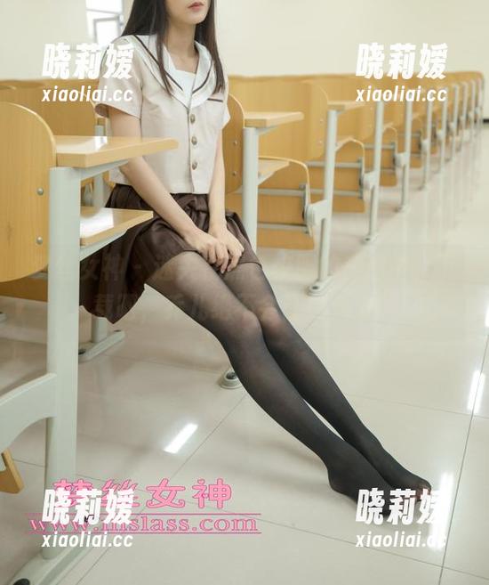 梦丝女神-乔儿 梦丝女神 - 迷失在黑色校服的美图中,下载吧,乔儿绝不会让你失望!
