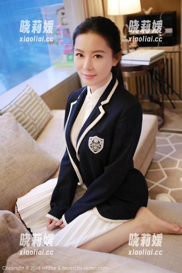 模范学院-郑颖姗 模范学院 - 私房花嫁合集之郑颖姗:婚纱和我,都可以相互成就!