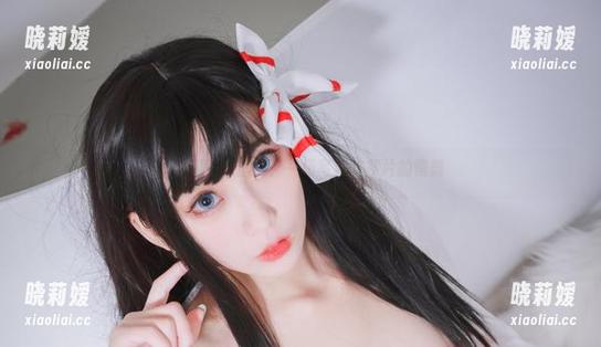 清颜颜子与旗袍：一场写真与照片的慢舞
