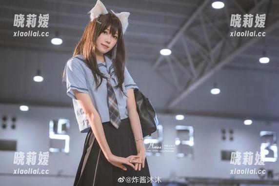 炸酱沐沐 黑太子等你来发掘,炸酱沐沐的写真合集,色调有点难以捉摸。