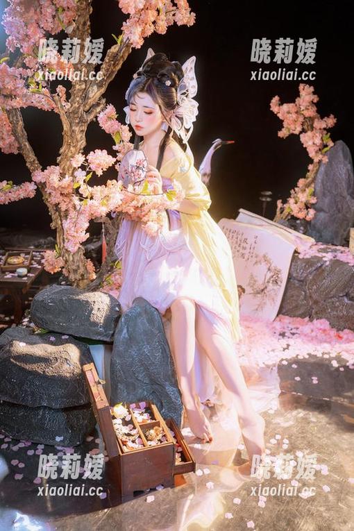 爆机少女喵小吉的旗袍美图纳尼？她是不是又犯神仙病了！