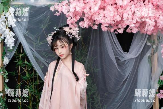 爆机少女喵小吉 少见的爆机少女喵小吉泳衣风格,慢慢欣赏,记得下载链接是免费的哦!