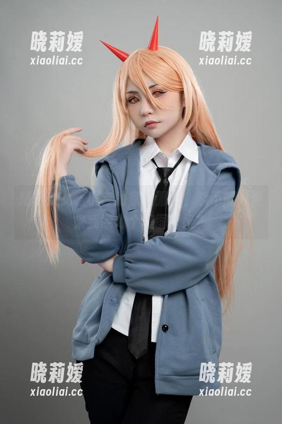 爆机少女喵小吉 爆机少女喵小吉的家政服务,能不能顺便来我家做个美图壁纸?
