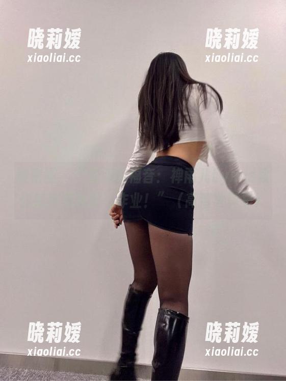 禅雨儿Lynne 微密圈 - “制服控福音:禅雨儿Lynne教你如何美丽地写作业!”(高清写真集)