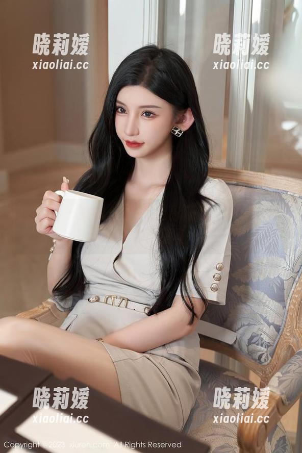 秀人网-娇喘JC 秀人网 - 娇喘JC教室摄影精选:她的每一寸角落