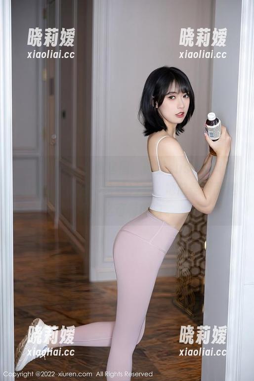 秀人网 - 这白色套图，晚苏susu的风格又回归了，分享给姨妈看，她总是问我这是什么奇特的白。