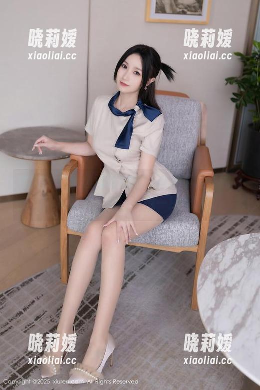 秀人网 - 精选泳池特辑，樱桃小阑子的夏日水灵灵，真让人想一探究竟。
