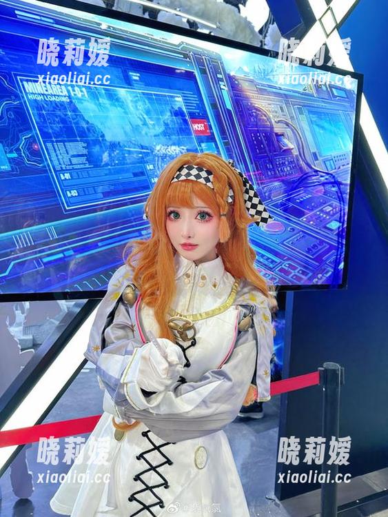 紫氯氯 紫氯氯定制写真:二月梅花,花又不花,影在飘浮