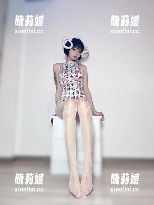 微密圈 - 无圣光照耀的证据：聂傲娇的套装在这张图片里傲娇不已