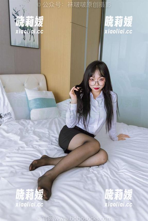 袜啵啵 - 小甜豆图鉴：无法抗拒的人字拖，壁纸里满满的闲适气息。