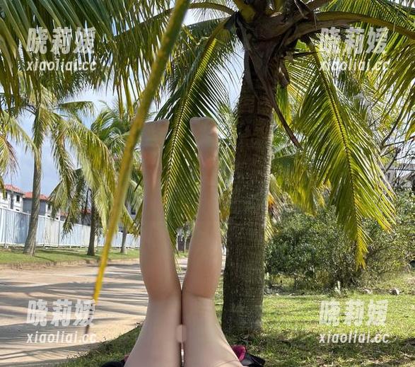 微密圈 - 定制的剧场，迷人的五姨太为你呈现的图集，看着真让人没法自拔。