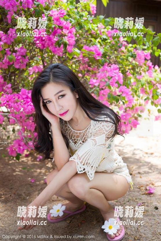 魅妍社 - 王婉悠妹妹在线合集，沙发上看了半天，却依然不够。
